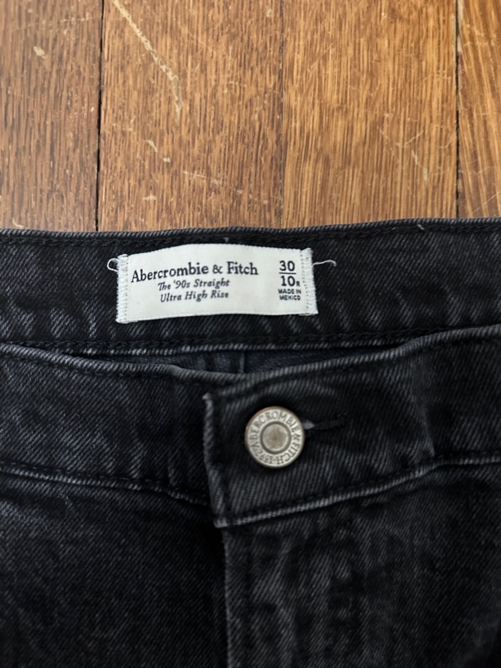 Abercrombie & Fitch Black Distressed Relaxed Jeans - Picture 2 of 4